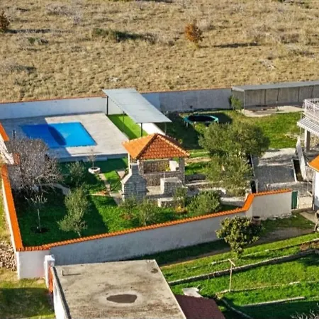 度假居 House Zvonko Near Np Krka Sedramic