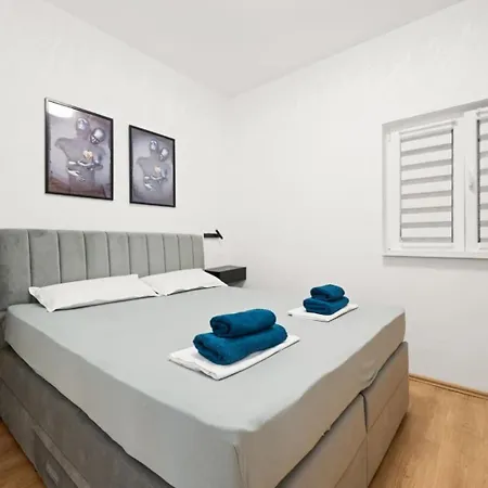 House Zvonko Near Np Krka *