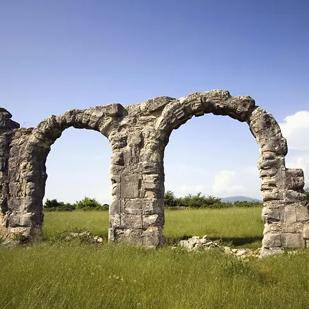 House Zvonko Near Np Krka 度假居