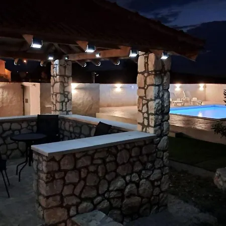 House Zvonko Near Np Krka