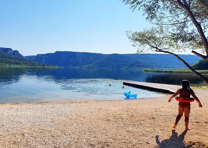 度假居 House Zvonko Near Np Krka *