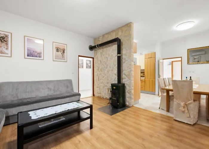 House Zvonko Near Np Krka 度假居