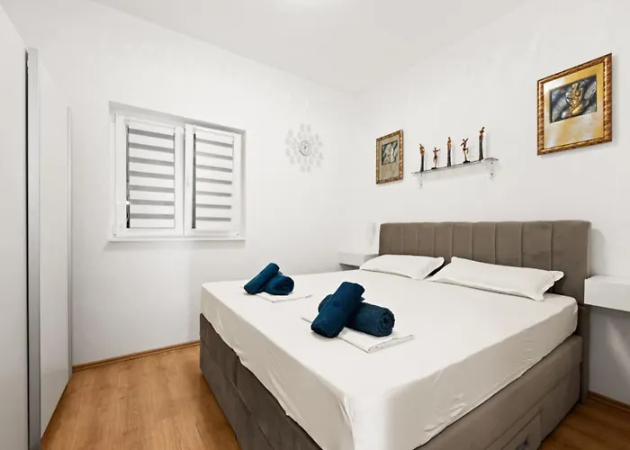 House Zvonko Near Np Krka 度假居